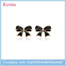 Alibaba joyería negro bowknot pendientes oro chapado joyería fina regalos para mujeres